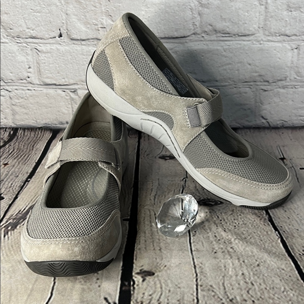 Dansko Hennie Mary Jane shoes in stone gray suede and mesh